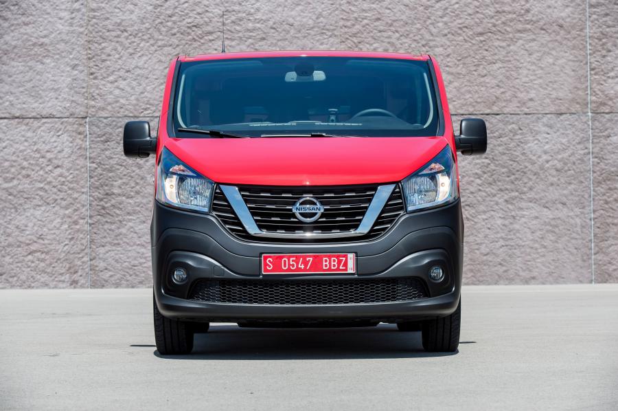 Nissan NV300 Van 2016 года  (фото 3 из 32)